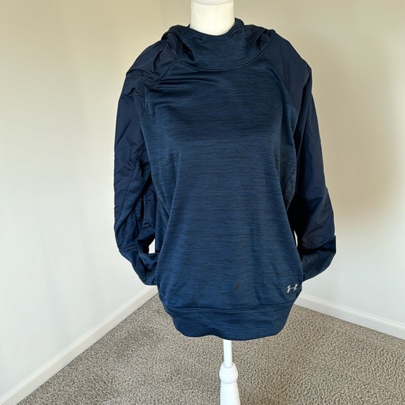 Tops - Under Armour Performance Hoodie 💕